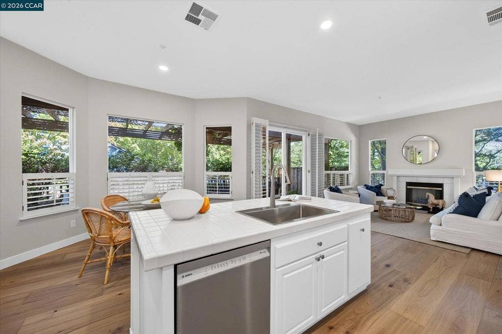 1800 Wales Drive, Walnut Creek, CA 94595 1800 Wales Drive, Walnut Creek, CA 94595