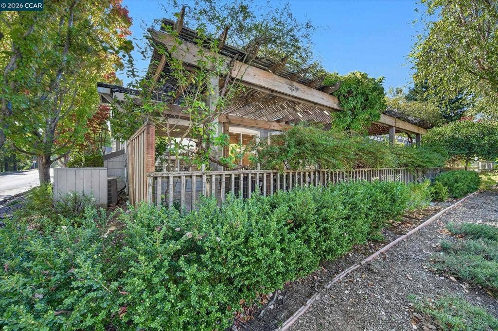1800 Wales Drive, Walnut Creek, CA 94595 1800 Wales Drive, Walnut Creek, CA 94595