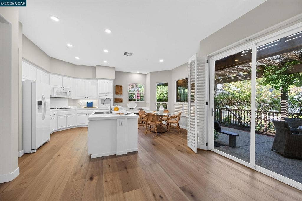 1800 Wales Drive, Walnut Creek, CA 94595 1800 Wales Drive, Walnut Creek, CA 94595