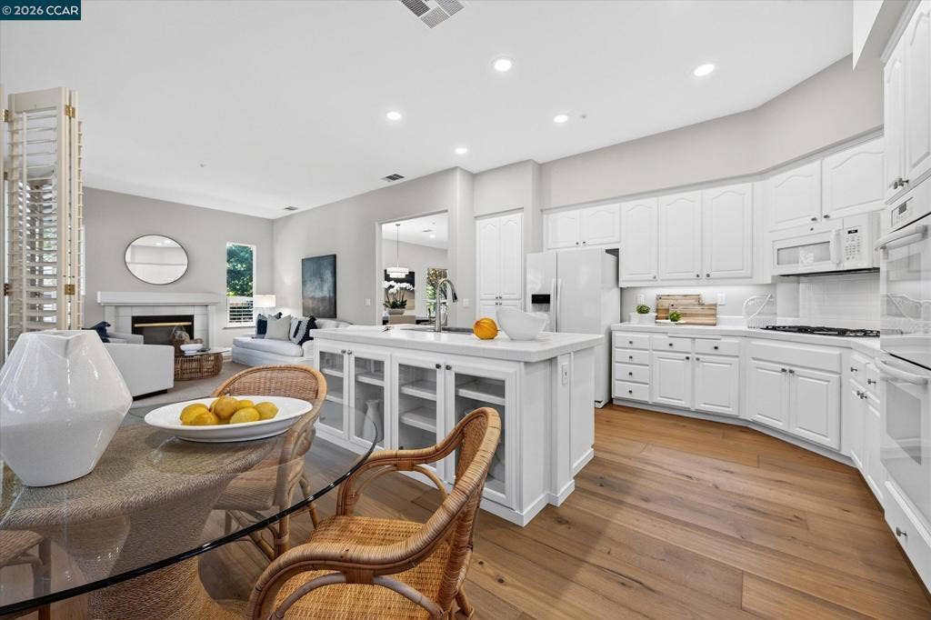 1800 Wales Drive, Walnut Creek, CA 94595 1800 Wales Drive, Walnut Creek, CA 94595