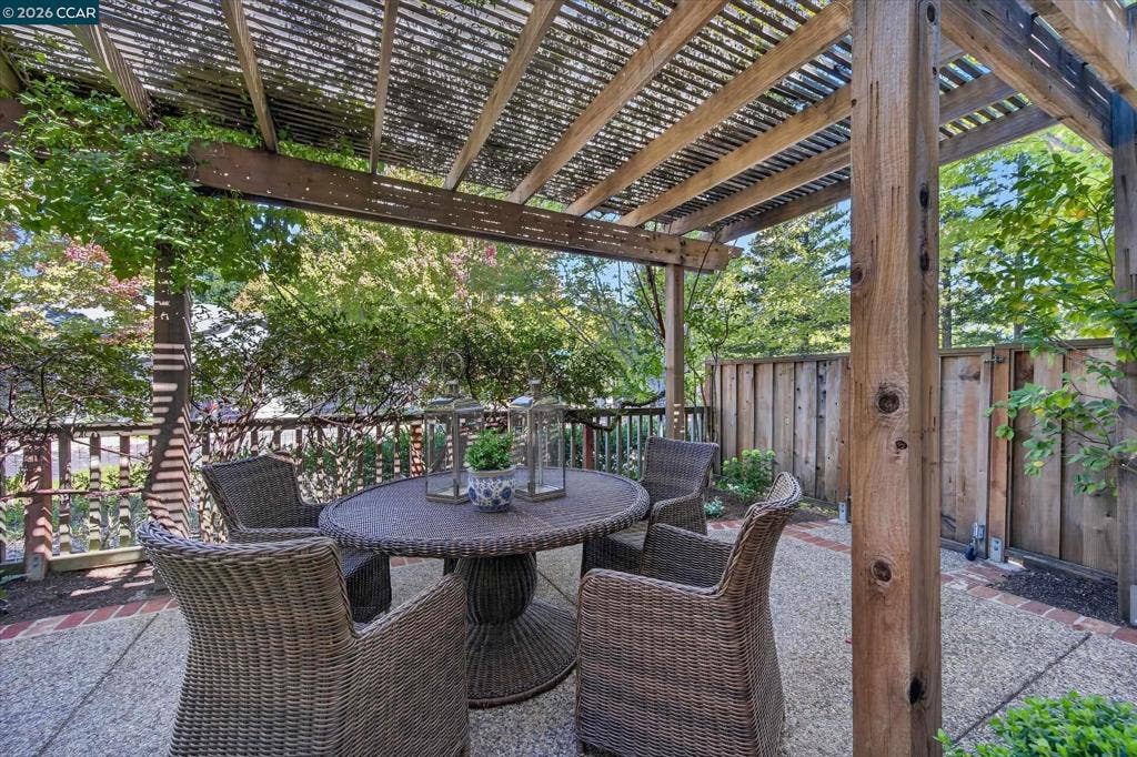 1800 Wales Drive, Walnut Creek, CA 94595 1800 Wales Drive, Walnut Creek, CA 94595