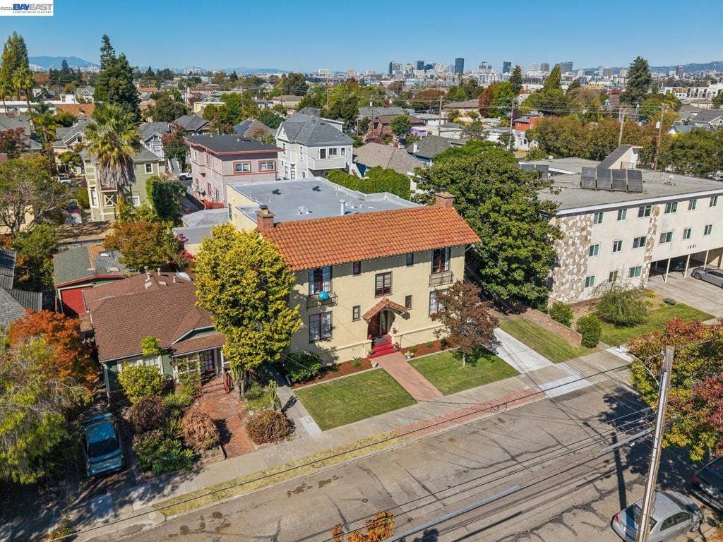1525 Chestnut St, Alameda, CA 94501