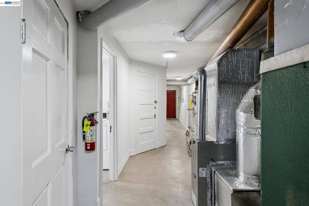 1525 Chestnut St, Alameda, CA 94501