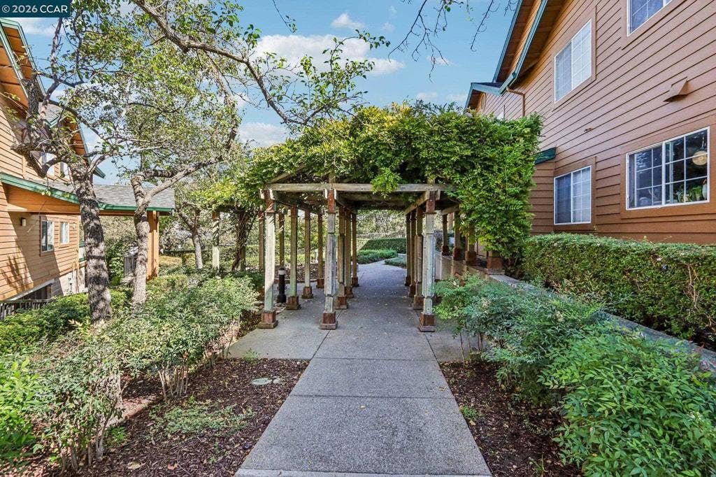 204 Stone Pine Ln, San Ramon, CA 94583 204 Stone Pine Ln, San Ramon, CA 94583