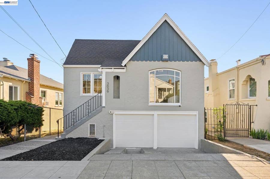 Property photo for 3039 Kansas St, Oakland, CA