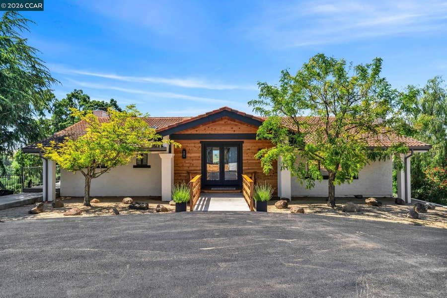 Property photo for 5505 Old School Rd, Pleasanton, CA
