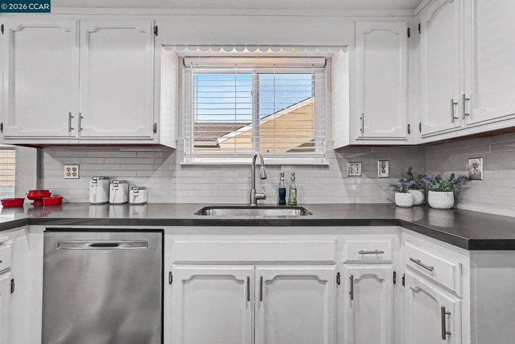 2214 Pacheco Blvd, Martinez, CA 94553