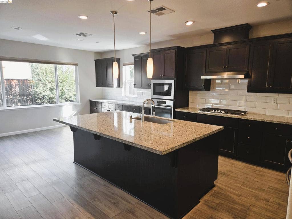 544 Brinwood Way, Oakley, CA 94561 544 Brinwood Way, Oakley, CA 94561