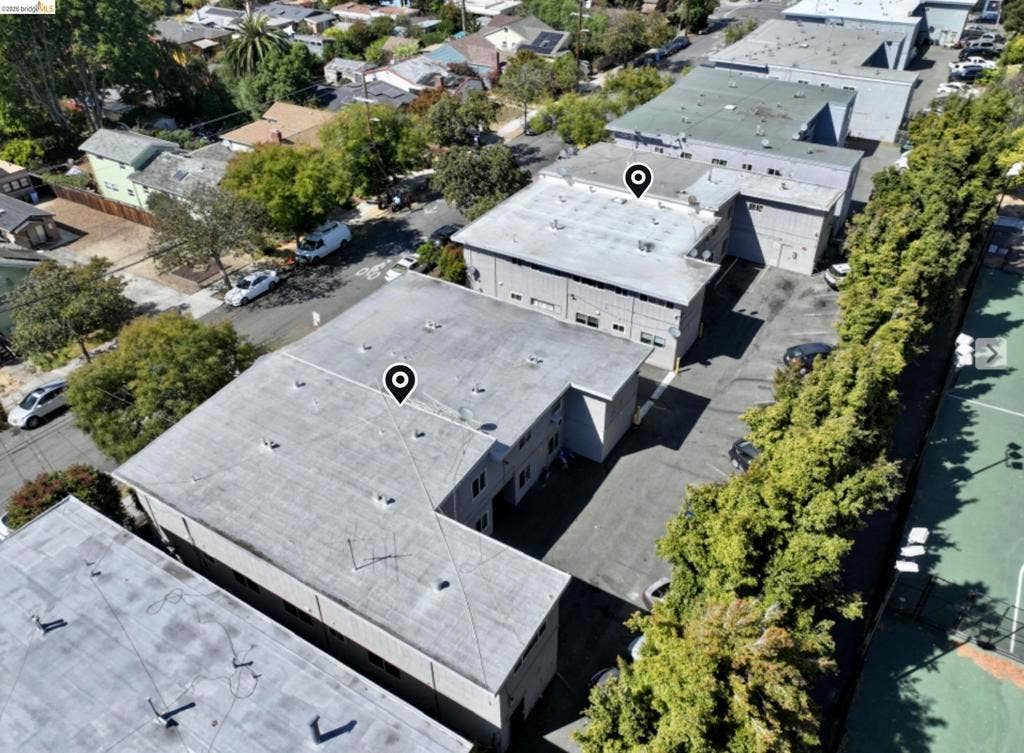 2223 Bonar St, Berkeley, CA 94702 2223 Bonar St, Berkeley, CA 94702