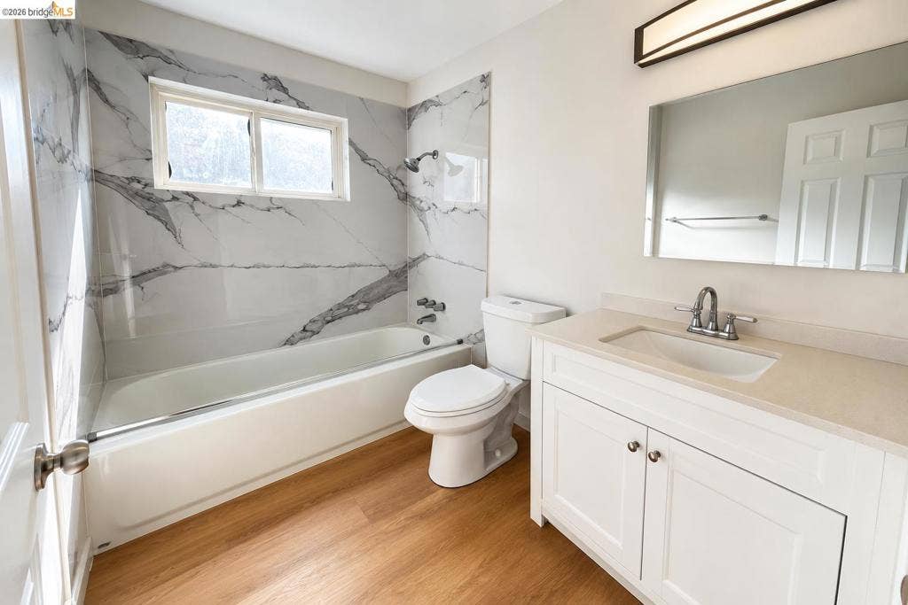 2223 Bonar St, Berkeley, CA 94702 2223 Bonar St, Berkeley, CA 94702