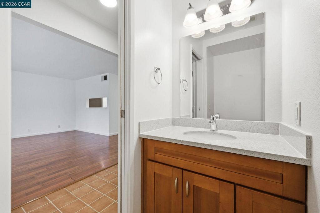 1069 Mohr Lane, #C, Concord, CA 94518 1069 Mohr Lane, #C, Concord, CA 94518