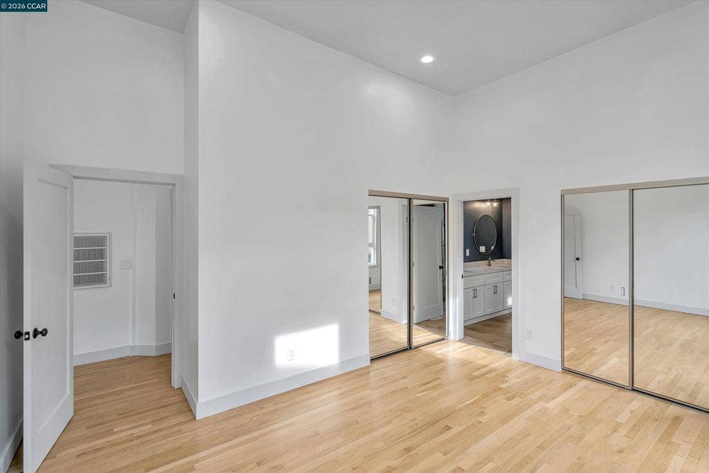 1642 14th St, Oakland, CA 94607 1642 14th St, Oakland, CA 94607
