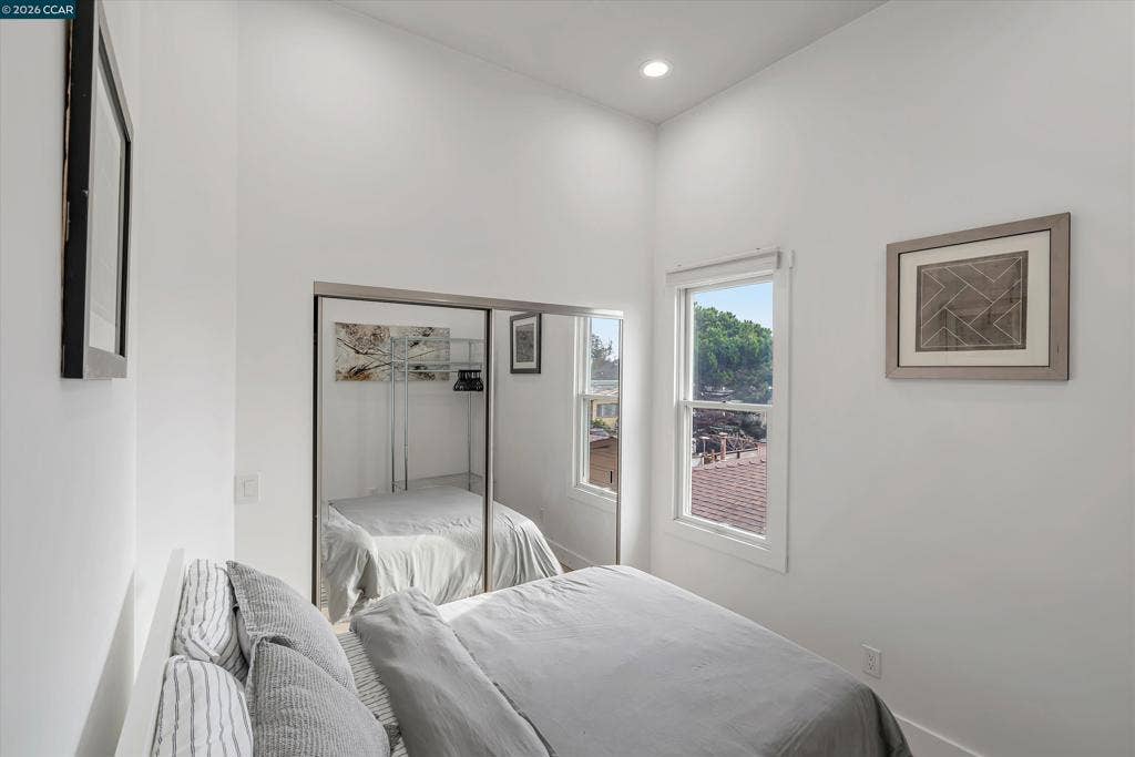 1642 14th St, Oakland, CA 94607 1642 14th St, Oakland, CA 94607