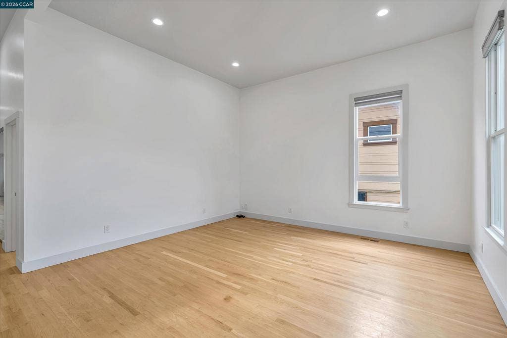 1642 14th St, Oakland, CA 94607 1642 14th St, Oakland, CA 94607