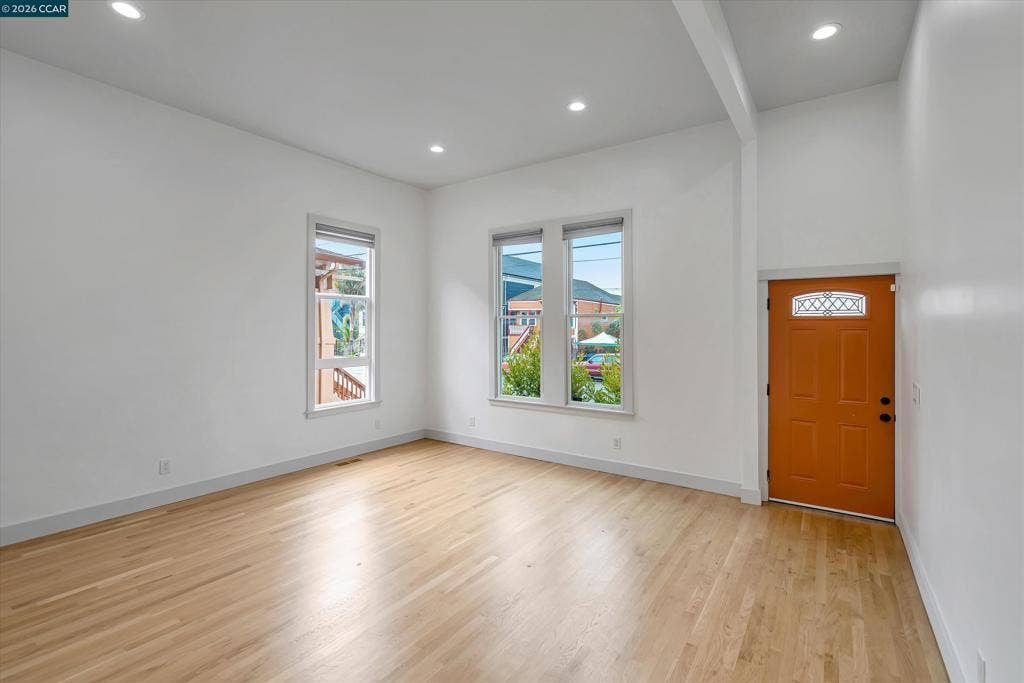 1642 14th St, Oakland, CA 94607 1642 14th St, Oakland, CA 94607