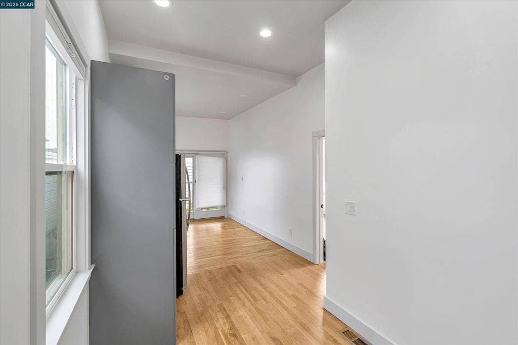 1642 14th St, Oakland, CA 94607 1642 14th St, Oakland, CA 94607