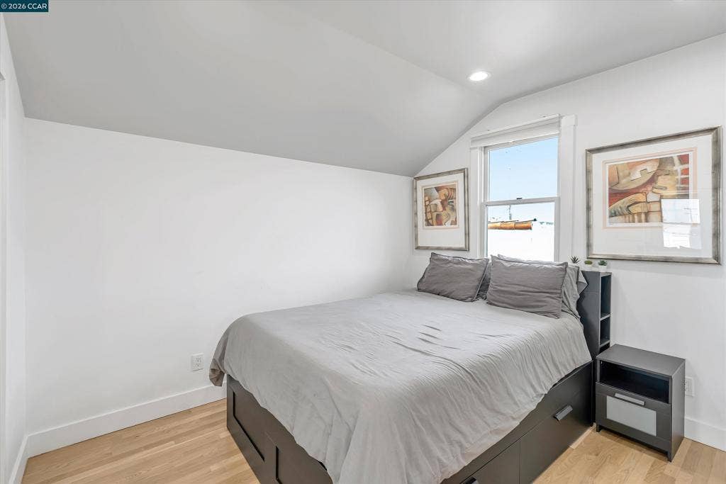 1642 14th St, Oakland, CA 94607 1642 14th St, Oakland, CA 94607