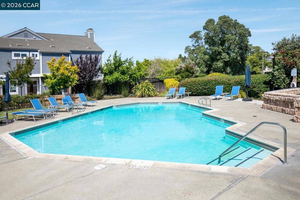 28 Shepardson Ln, Alameda, CA 94502 28 Shepardson Ln, Alameda, CA 94502