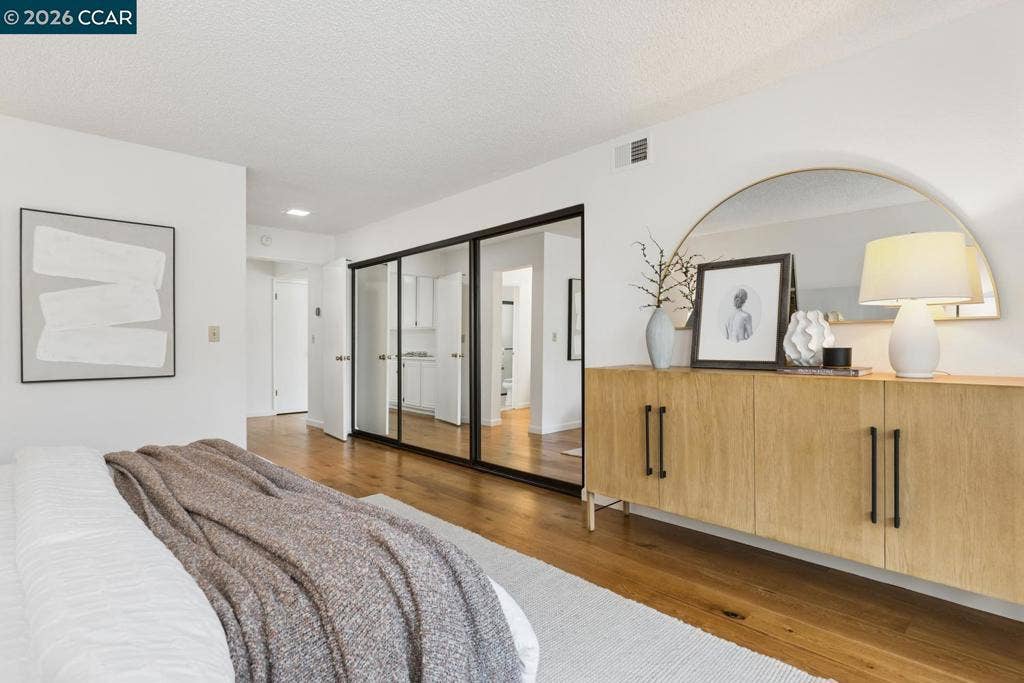 28 Shepardson Ln, Alameda, CA 94502 28 Shepardson Ln, Alameda, CA 94502