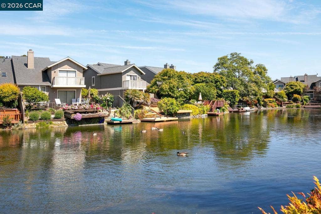 28 Shepardson Ln, Alameda, CA 94502 28 Shepardson Ln, Alameda, CA 94502