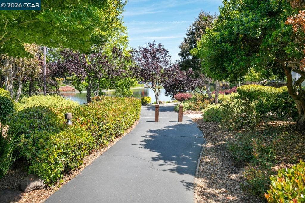 28 Shepardson Ln, Alameda, CA 94502 28 Shepardson Ln, Alameda, CA 94502