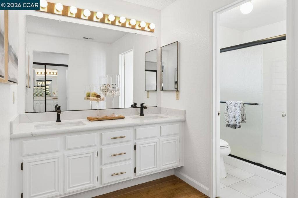 28 Shepardson Ln, Alameda, CA 94502 28 Shepardson Ln, Alameda, CA 94502