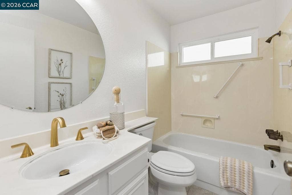 28 Shepardson Ln, Alameda, CA 94502 28 Shepardson Ln, Alameda, CA 94502
