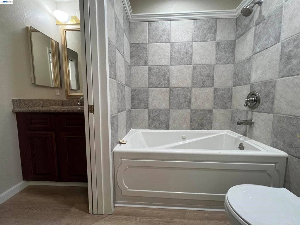 4176 San Pablo Dam Rd, #B, El Sobrante, CA 94803 4176 San Pablo Dam Rd, #B, El Sobrante, CA 94803