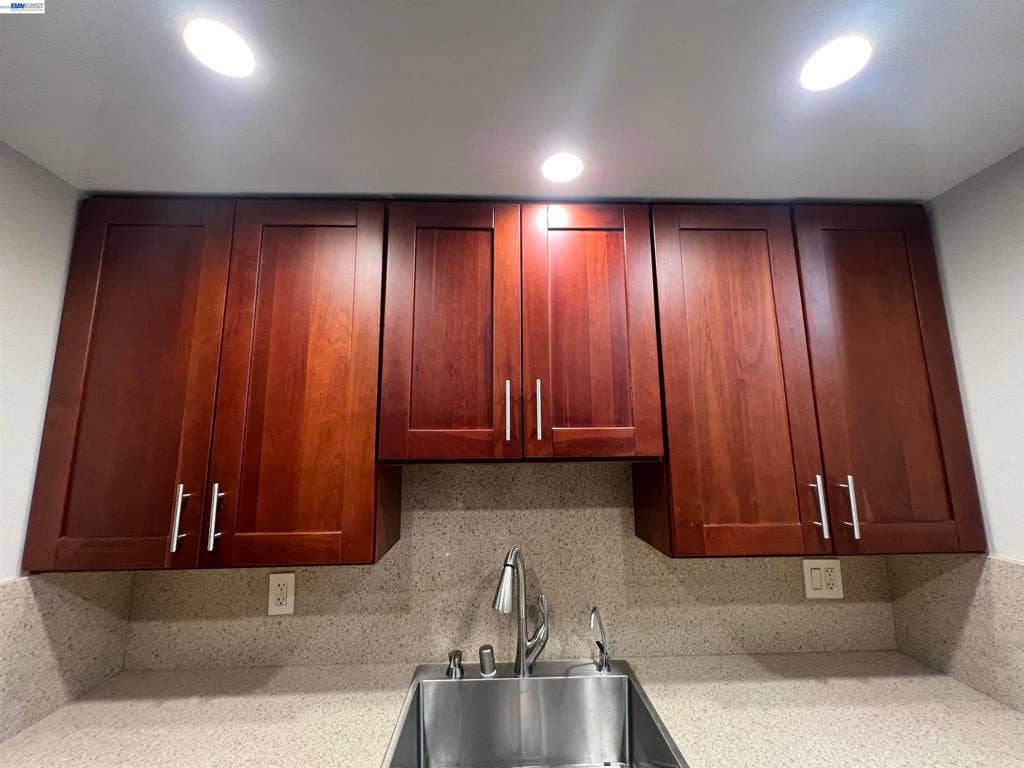 4176 San Pablo Dam Rd, #B, El Sobrante, CA 94803 4176 San Pablo Dam Rd, #B, El Sobrante, CA 94803
