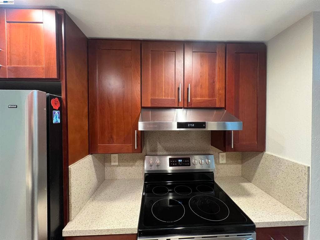 4176 San Pablo Dam Rd, #B, El Sobrante, CA 94803 4176 San Pablo Dam Rd, #B, El Sobrante, CA 94803