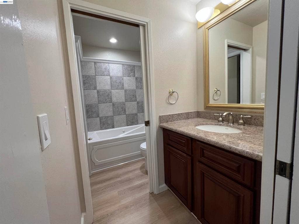 4176 San Pablo Dam Rd, #B, El Sobrante, CA 94803 4176 San Pablo Dam Rd, #B, El Sobrante, CA 94803