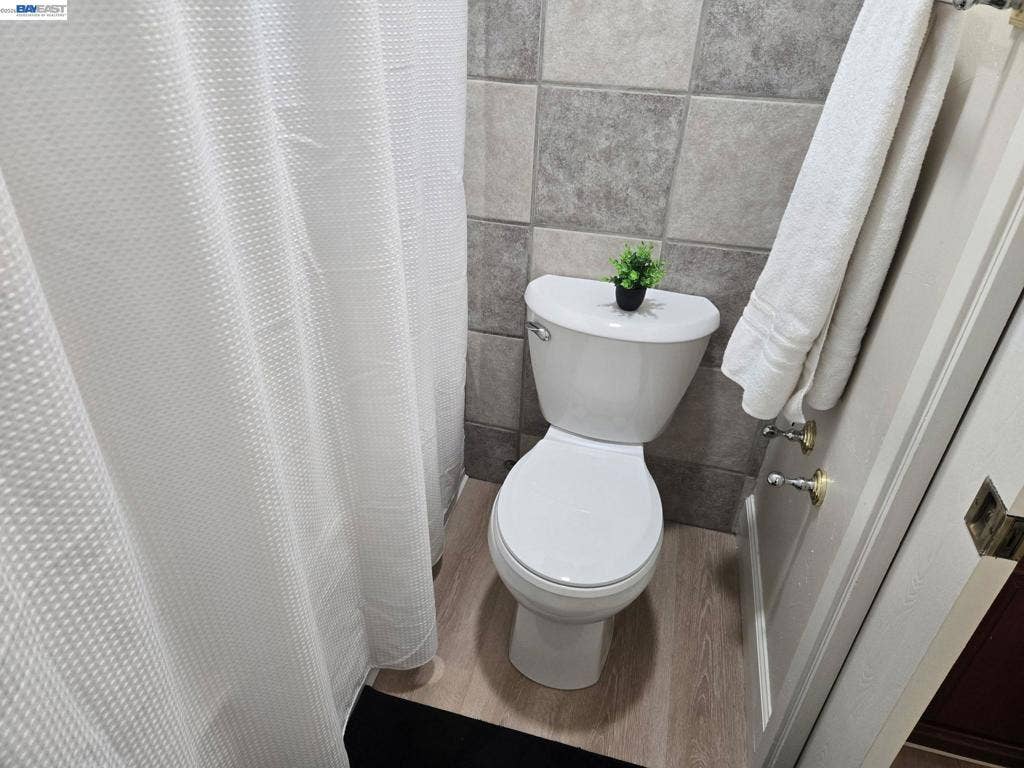4176 San Pablo Dam Rd, #B, El Sobrante, CA 94803 4176 San Pablo Dam Rd, #B, El Sobrante, CA 94803