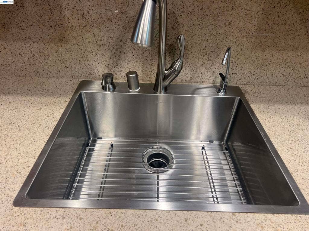 4176 San Pablo Dam Rd, #B, El Sobrante, CA 94803 4176 San Pablo Dam Rd, #B, El Sobrante, CA 94803