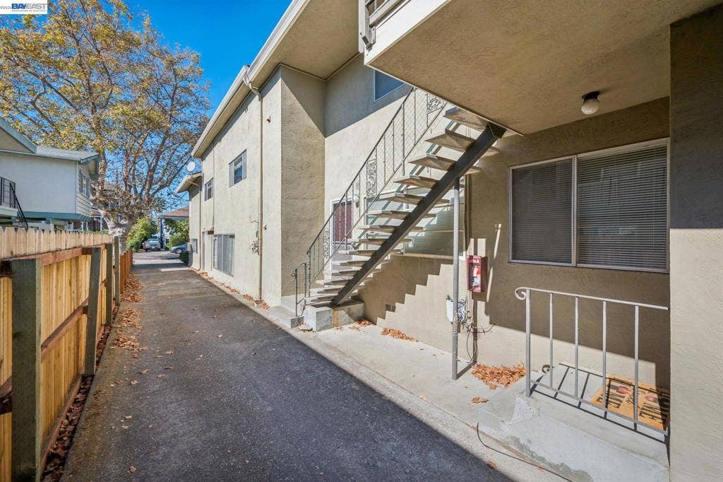 1526 Verdi St, Alameda, CA 94501