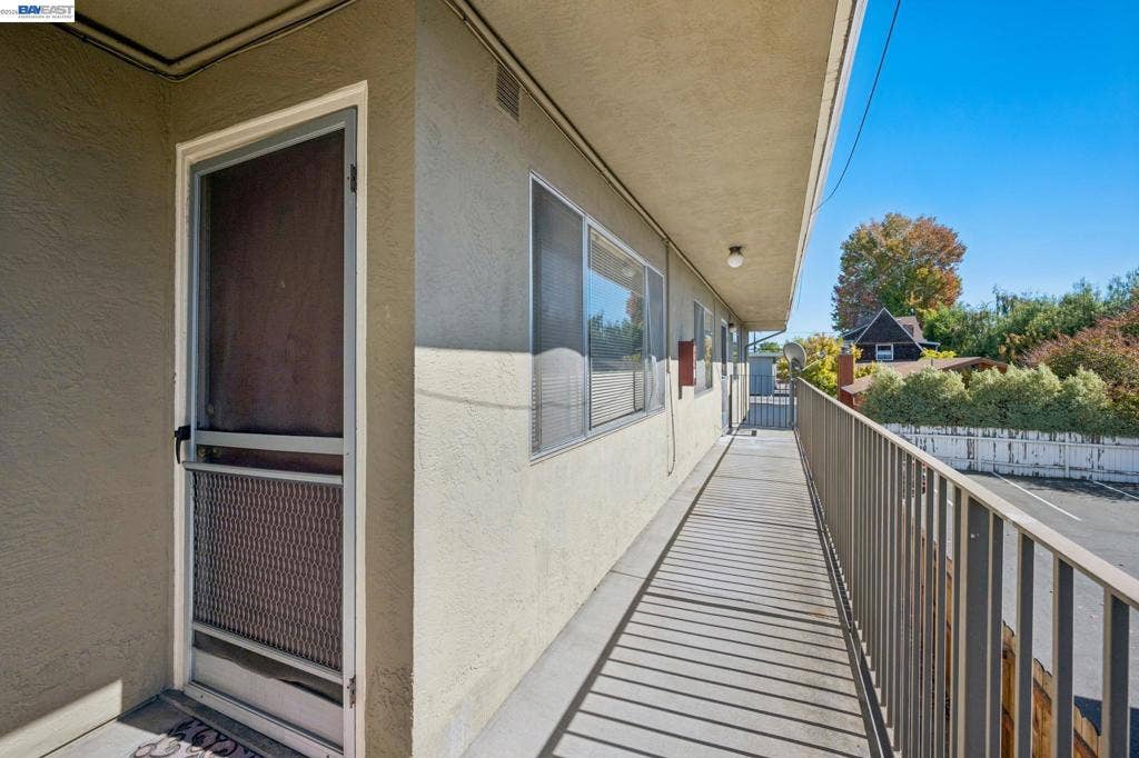 1526 Verdi St, Alameda, CA 94501