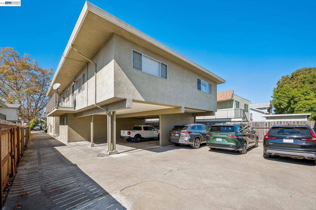 1526 Verdi St, Alameda, CA 94501