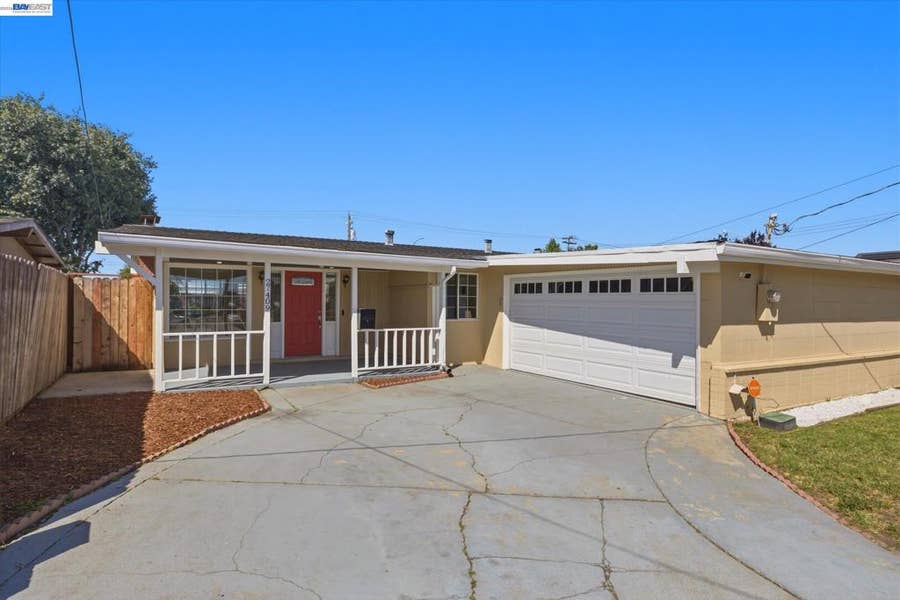 Property photo for 27409 Capri Ave, Hayward, CA