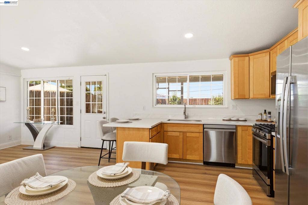 27409 Capri Ave, Hayward, CA 94545 27409 Capri Ave, Hayward, CA 94545