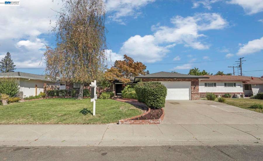 Property photo for 1075 Lake Glen Way, Sacramento, CA