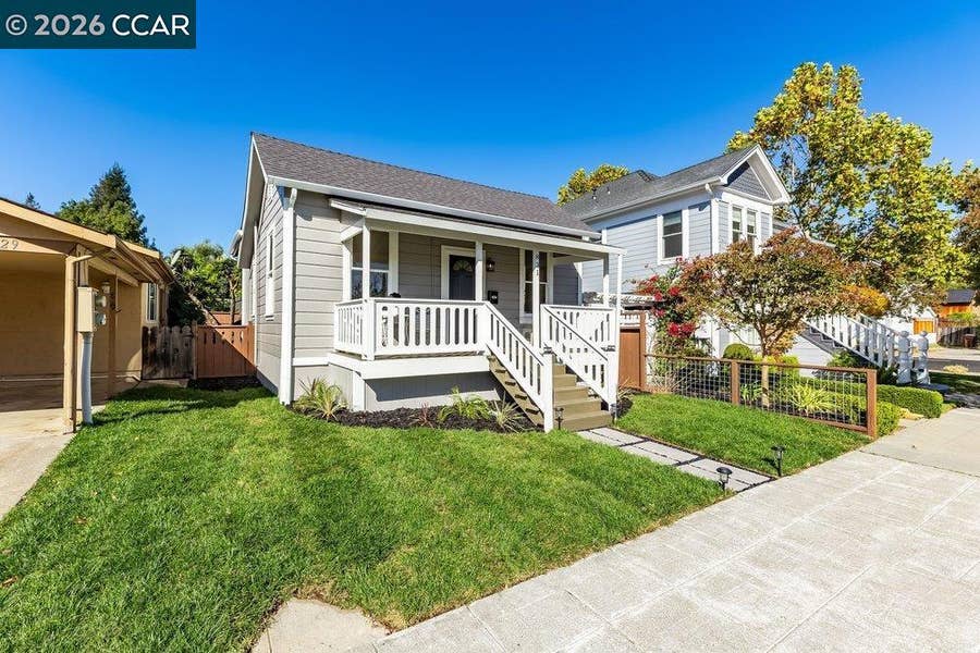 Property photo for 831 Patchett St, Napa, CA