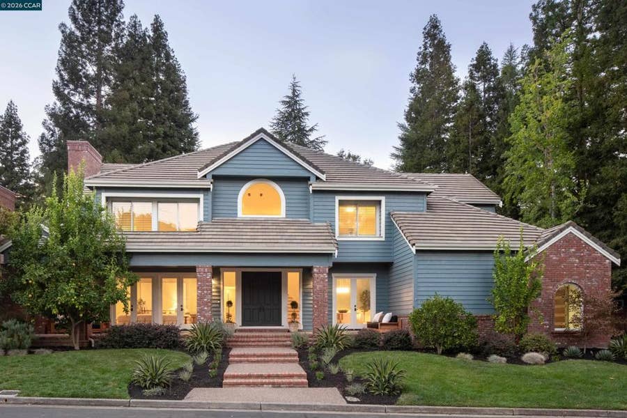 Property photo for 3370 Stage Coach Dr, Lafayette, CA