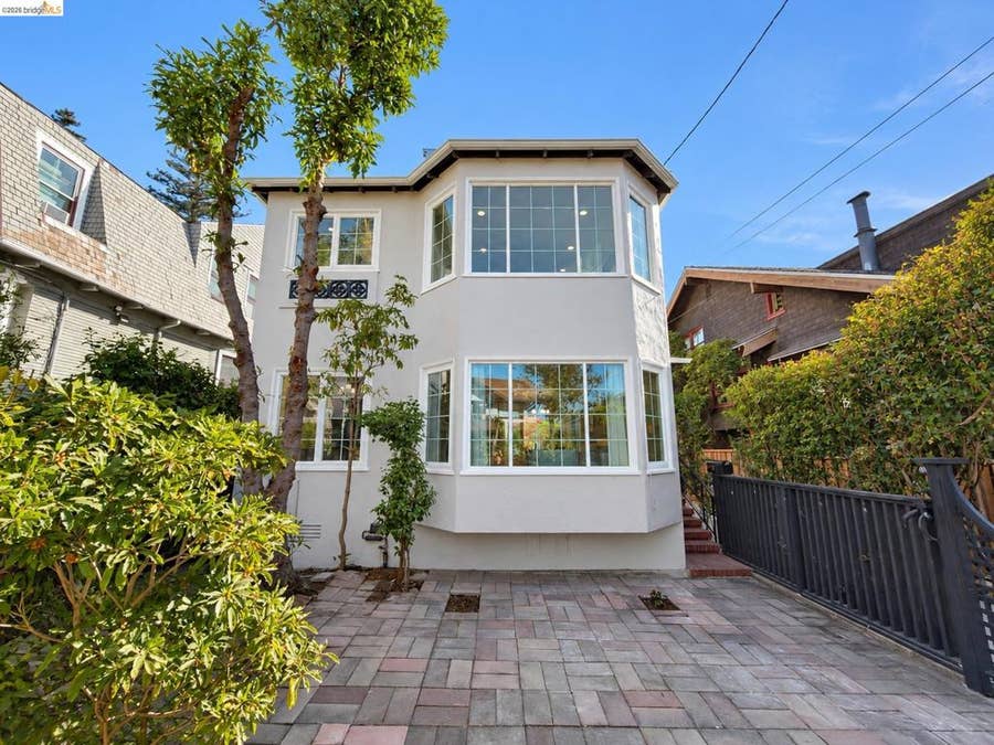 Property photo for 2627 College Ave, Berkeley, CA