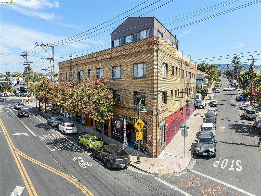 3518 Foothill Blvd, Oakland, CA 94601 3518 Foothill Blvd, Oakland, CA 94601