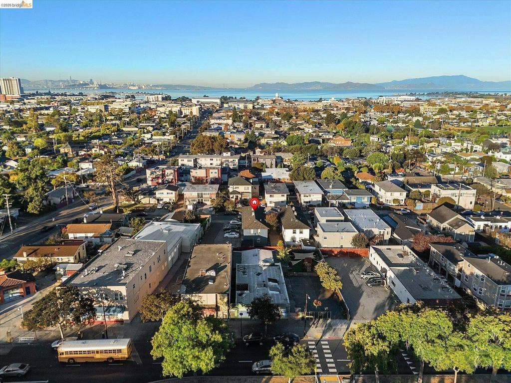 2933 Stanton St, Berkeley, CA 94702 2933 Stanton St, Berkeley, CA 94702