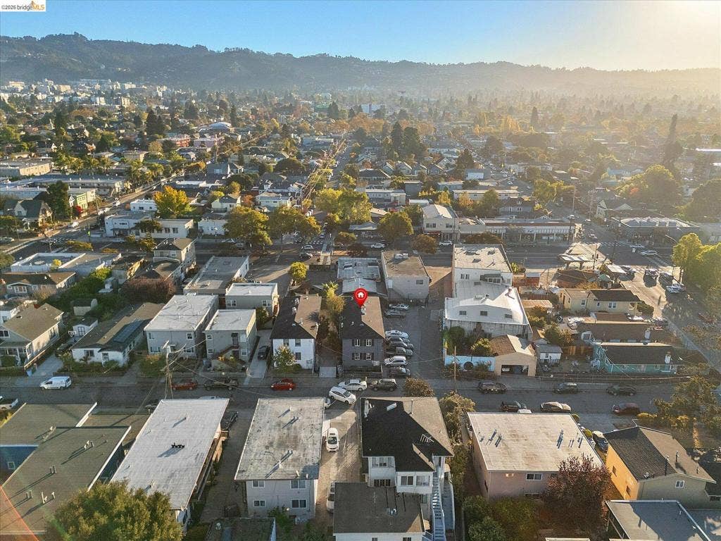 2933 Stanton St, Berkeley, CA 94702 2933 Stanton St, Berkeley, CA 94702