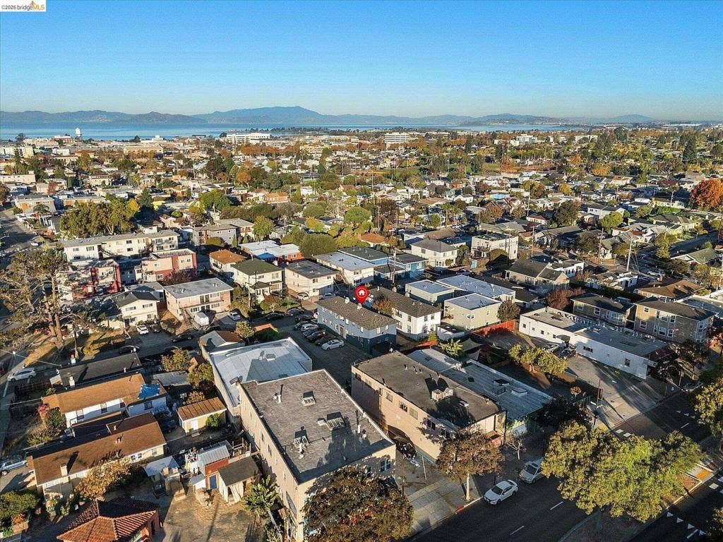 2933 Stanton St, Berkeley, CA 94702 2933 Stanton St, Berkeley, CA 94702