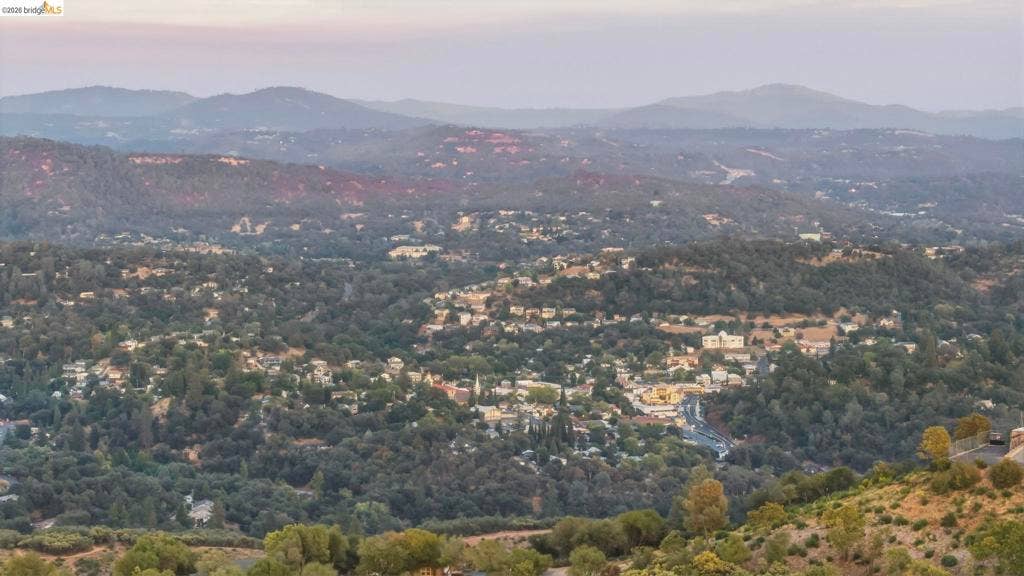 19886 Villa Dr, Sonora, CA 95370 19886 Villa Dr, Sonora, CA 95370