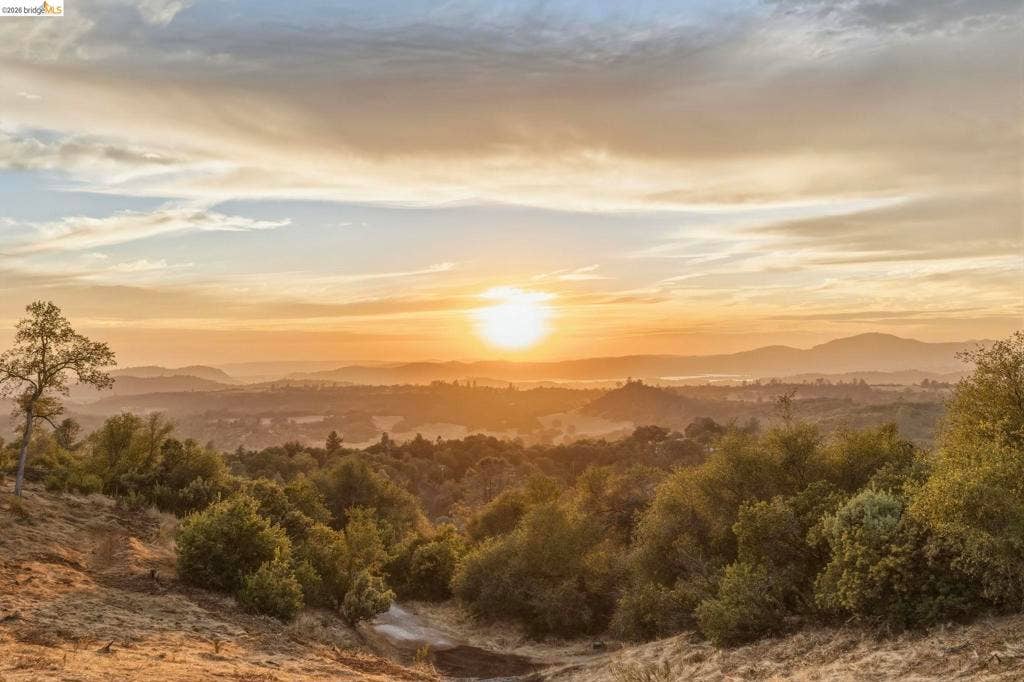 19886 Villa Dr, Sonora, CA 95370 19886 Villa Dr, Sonora, CA 95370