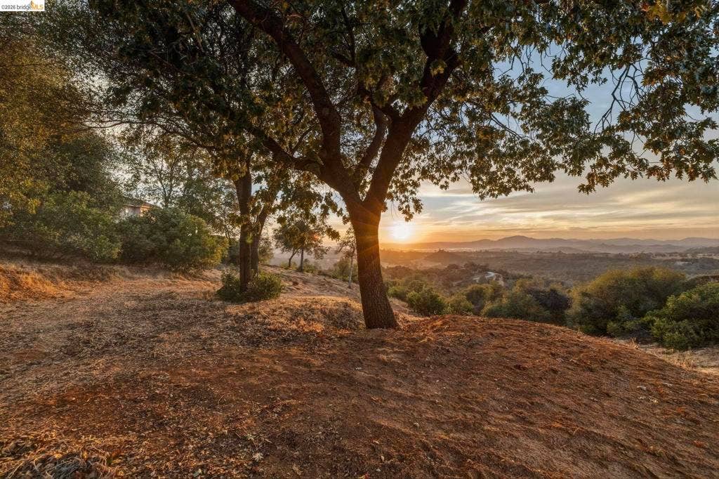 19886 Villa Dr, Sonora, CA 95370 19886 Villa Dr, Sonora, CA 95370