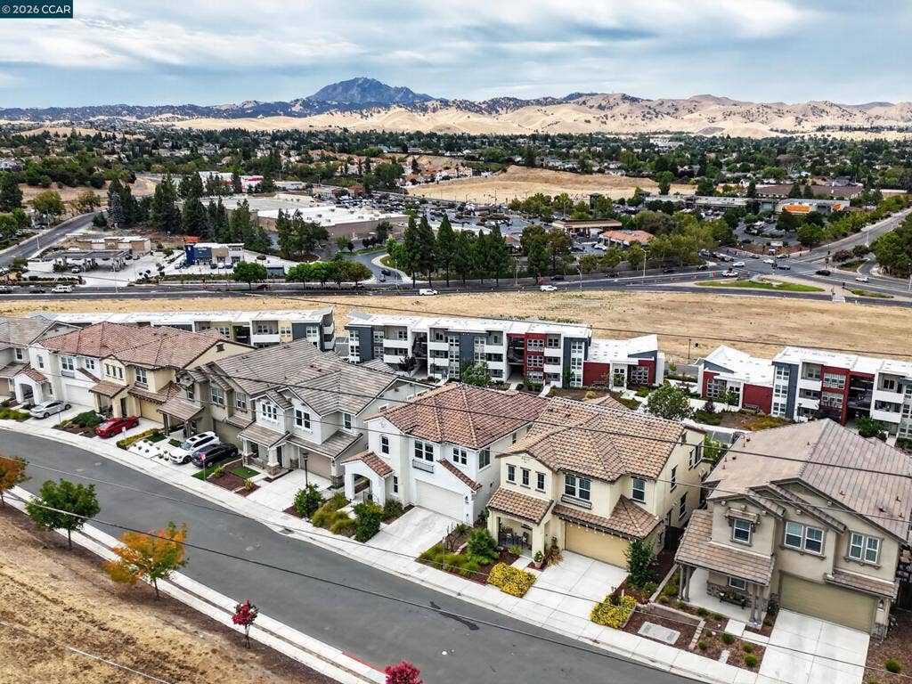 2780 Lily Ct, Antioch, CA 94531 2780 Lily Ct, Antioch, CA 94531